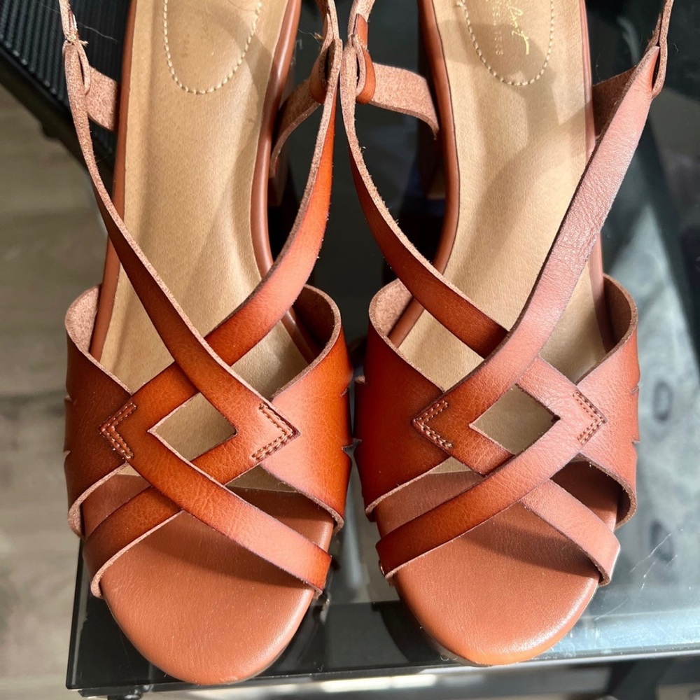 Comfort choice Sandals size 9W